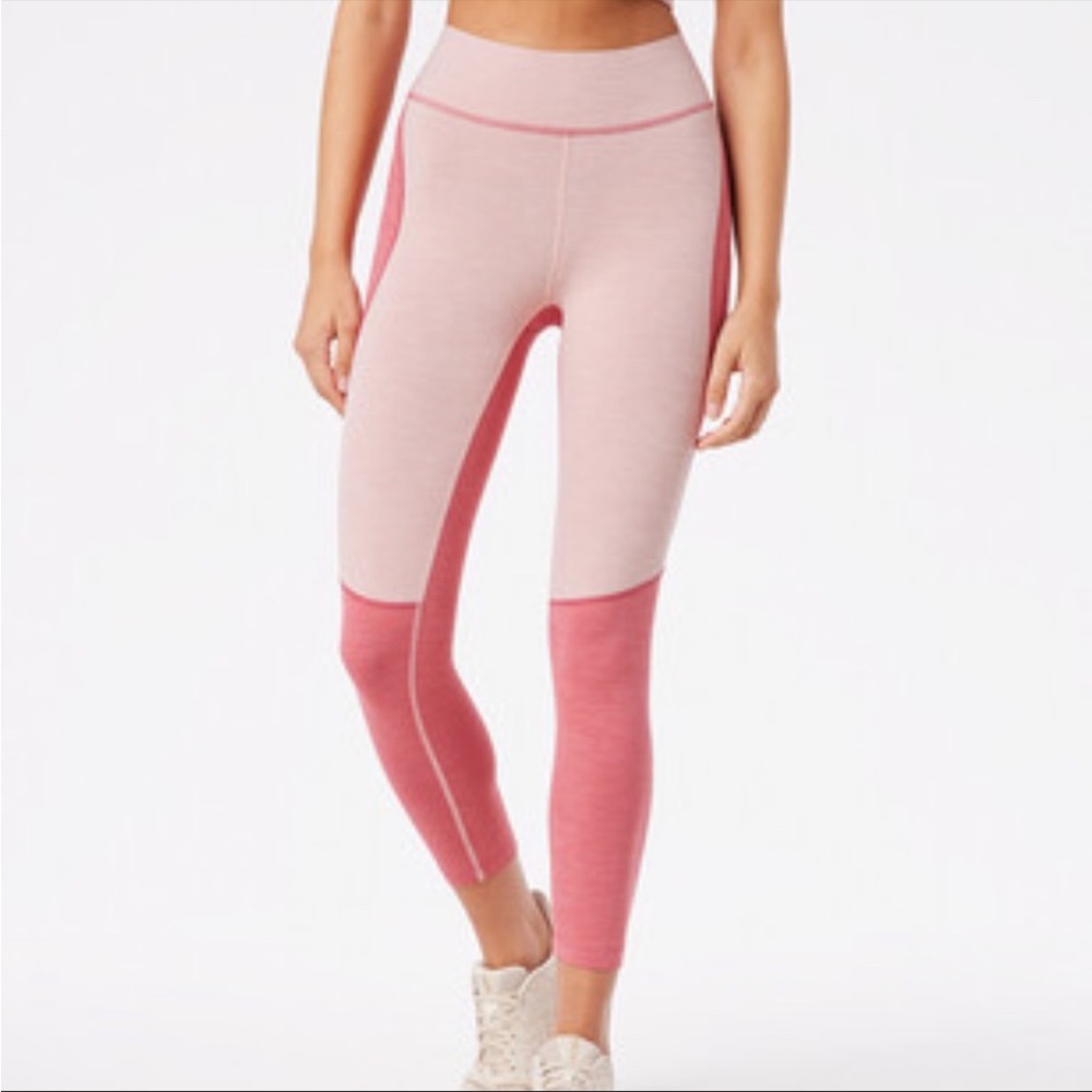 Outdoor Voices Core 3/4 Leggings Pink Two-Tone Size XS